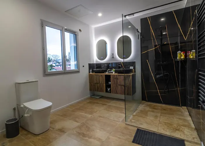 Avec Salle De Bain Privative