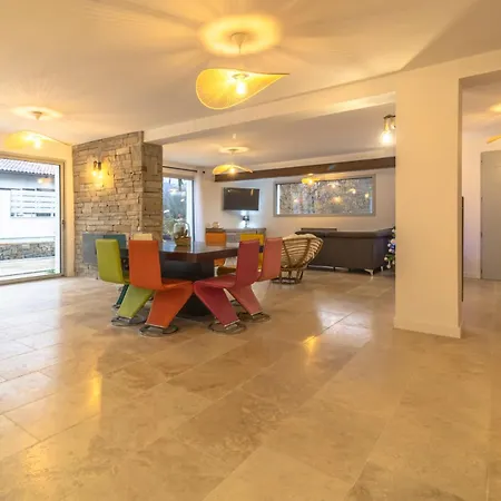 Avec Salle De Bain Privative Πανσιόν