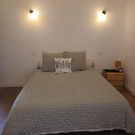 Avec Salle De Bain Privative Πανσιόν Hendaye